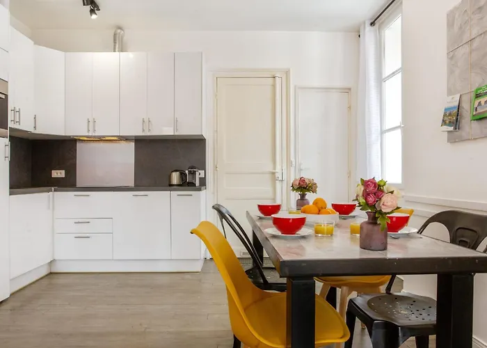 Amarilla - Welkeys * Биарриц